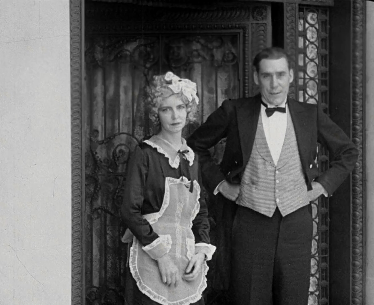 Eddie Dunn and Gertrude Sutton in Another Fine Mess (1930)