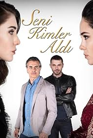 Duygu Yetis, Serhan Yavas, Fulya Zenginer, and Yigit Kirazci in Seni Kimler Aldi (2017)