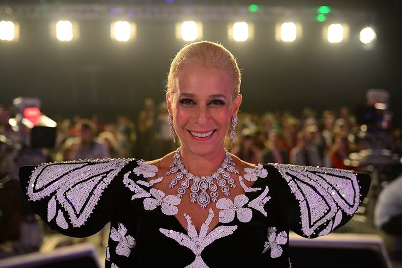 Andrea Beltrão in Hebe: A Estrela do Brasil (2019)