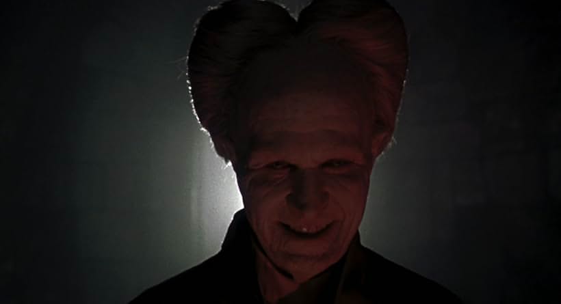 Gary Oldman in Bá Tước Dracula (1992)