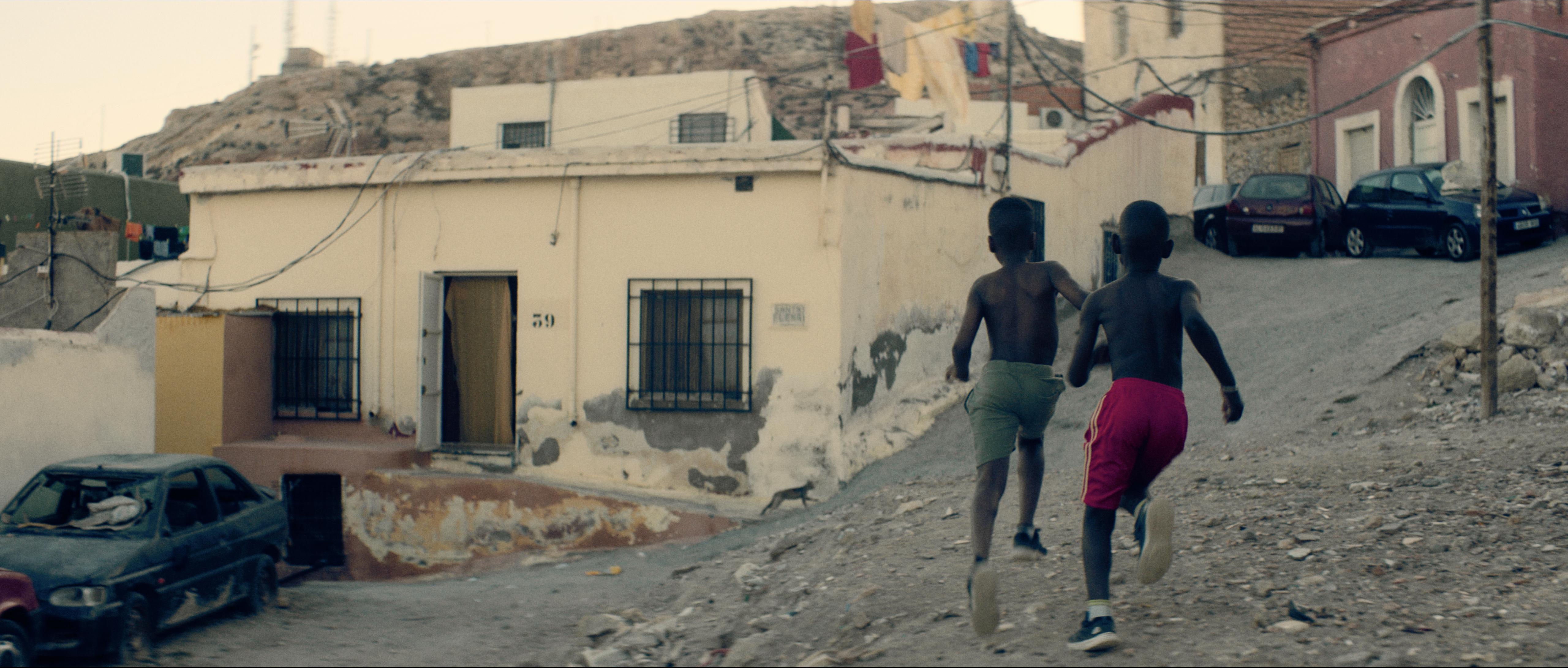 Mahamadou Kouyate and Moussa Manuel Traoré in Jellyfish (2019)