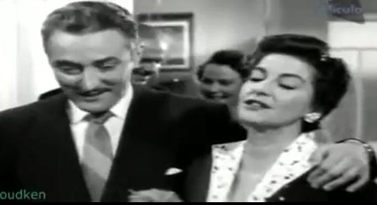 Carmen Montejo and Enrique Rambal in La pequeña enemiga (1956)