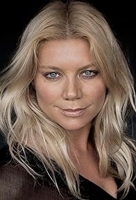 Primary photo for Peta Wilson