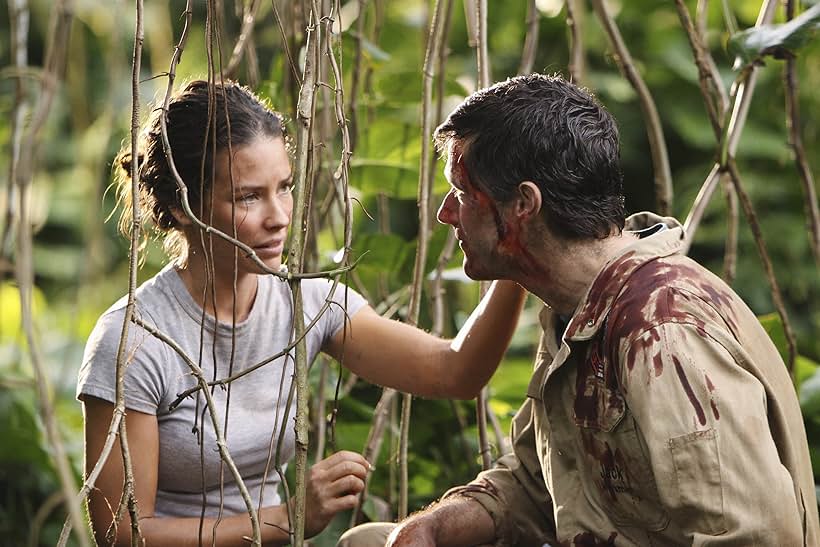 Matthew Fox and Evangeline Lilly in Mất Tích (2004)