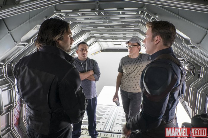 Chris Evans, Anthony Russo, Joe Russo, and Sebastian Stan in Captain America: Nội Chiến Siêu Anh Hùng (2016)