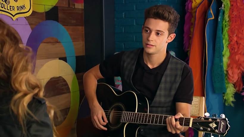 Ruggero Pasquarelli in Soy Luna (2016)