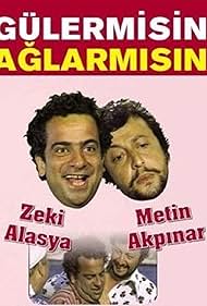 Metin Akpinar and Zeki Alasya in Güler misin Aglar misin (1988)