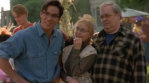 Dean Cain, K Callan, and Eddie Jones in Lois và Clark - Những Cuộc Phiêu Lưu Mới của Siêu Nhân (1993)