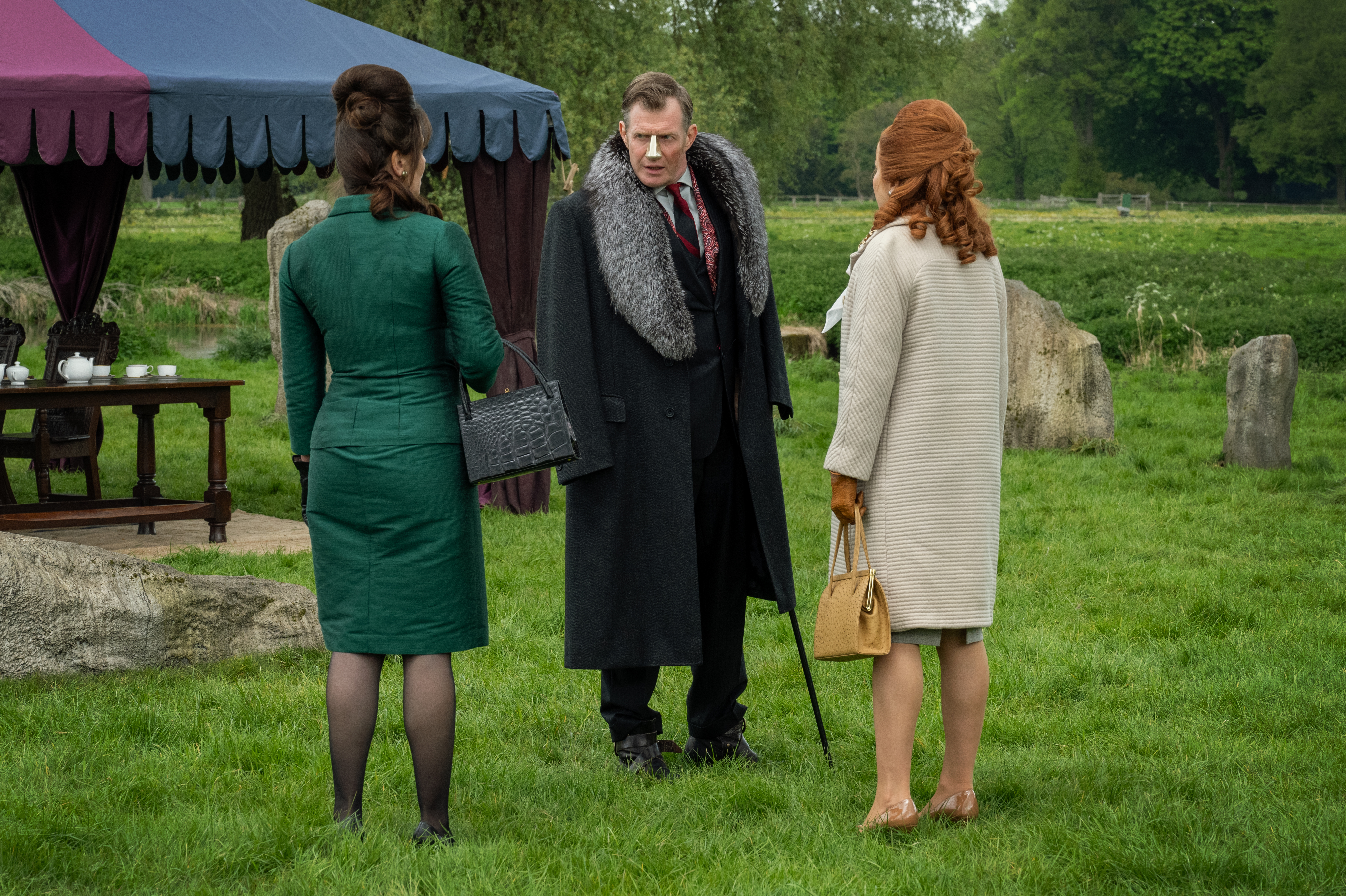 Jason Flemyng, Polly Walker, and Paloma Faith in Pennyworth (2019)