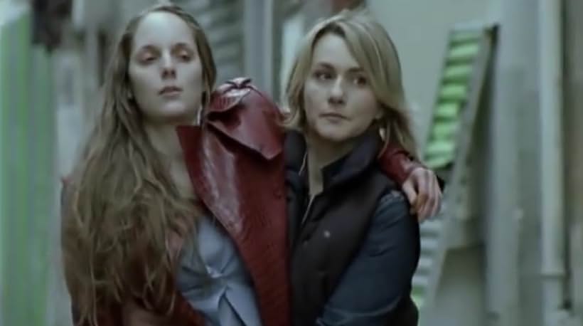 Valérie Bagnou-Beido and Karin Bernfeld in P.J. (1997)