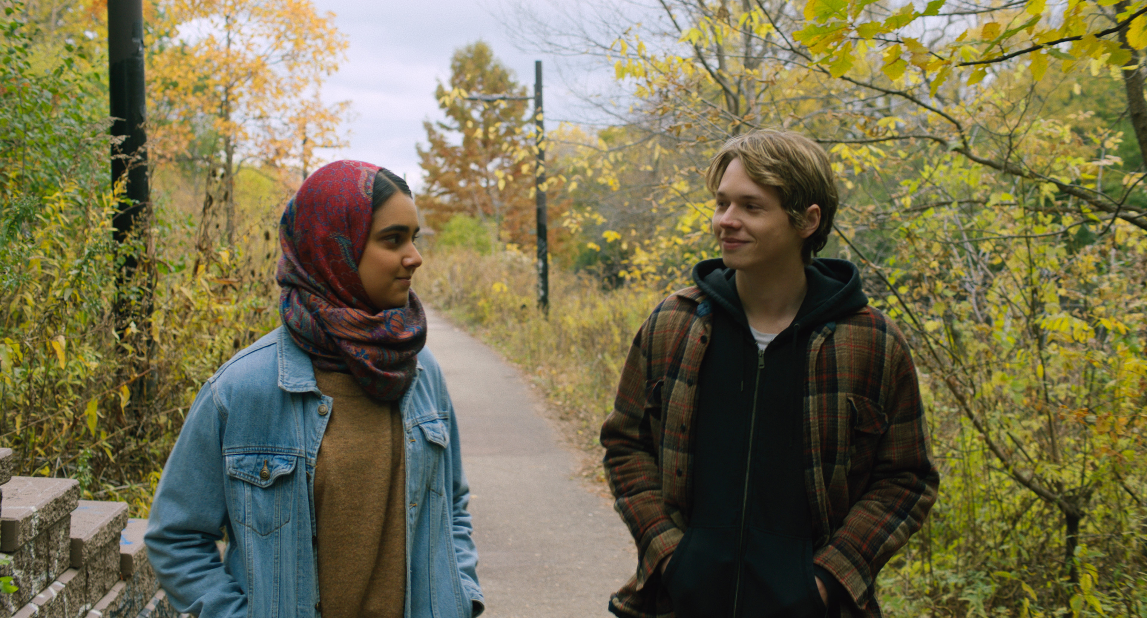 Jack Kilmer and Geraldine Viswanathan in Hala (2019)