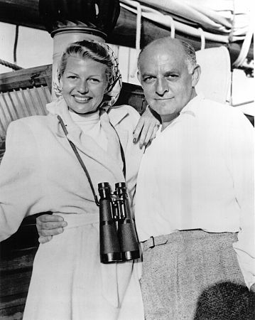 "Lady From Shanghai, The" Rita Hayworth with  Harry Cohn on the set 1948 Columbia / **I.V.