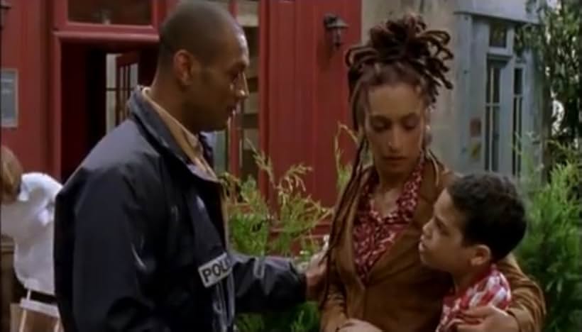 Thierry Desroses, Myriam Tadesse, and Malaun Dufond de Laurentiis in P.J. (1997)