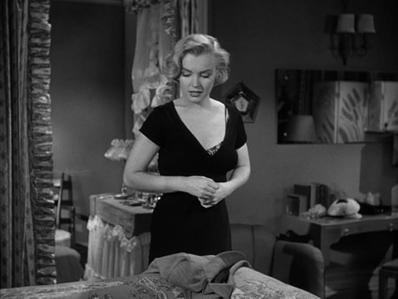 Marilyn Monroe in Love Nest (1951)