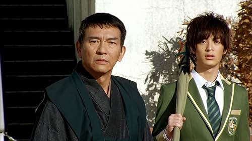 Jun'ichi Haruta and Akihisa Shiono in Jûden Sentai Kyôryûjâ (2013)