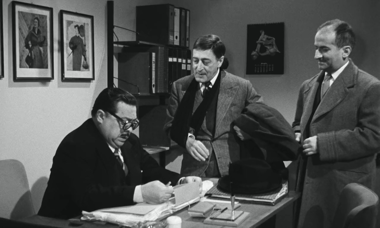 Louis de Funès, Aldo Fabrizi, and Totò in I tartassati (1959)