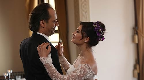 Nurgül Yesilçay and Timuçin Esen in Gülperi (2018)