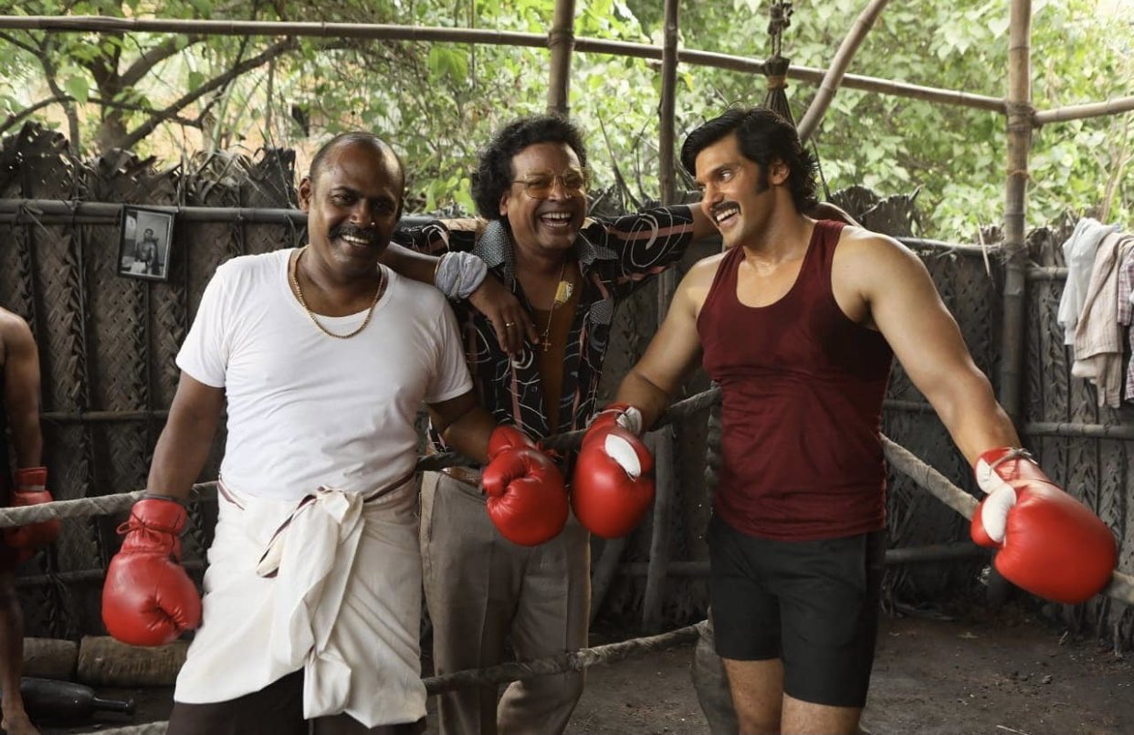 Pasupathy, Arya, and John Vijay in Sarpatta parambarai (2021)