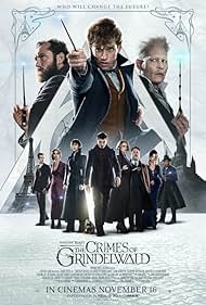 Johnny Depp, Jude Law, Dan Fogler, William Nadylam, Alison Sudol, Eddie Redmayne, Katherine Waterston, Claudia Kim, Zoë Kravitz, Ezra Miller, and Callum Turner in Sinh Vật Huyền Bí: Tội Ác Của Grindelwald (2018)