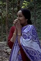 Mamata Shankar in Shakha Proshakha (1990)