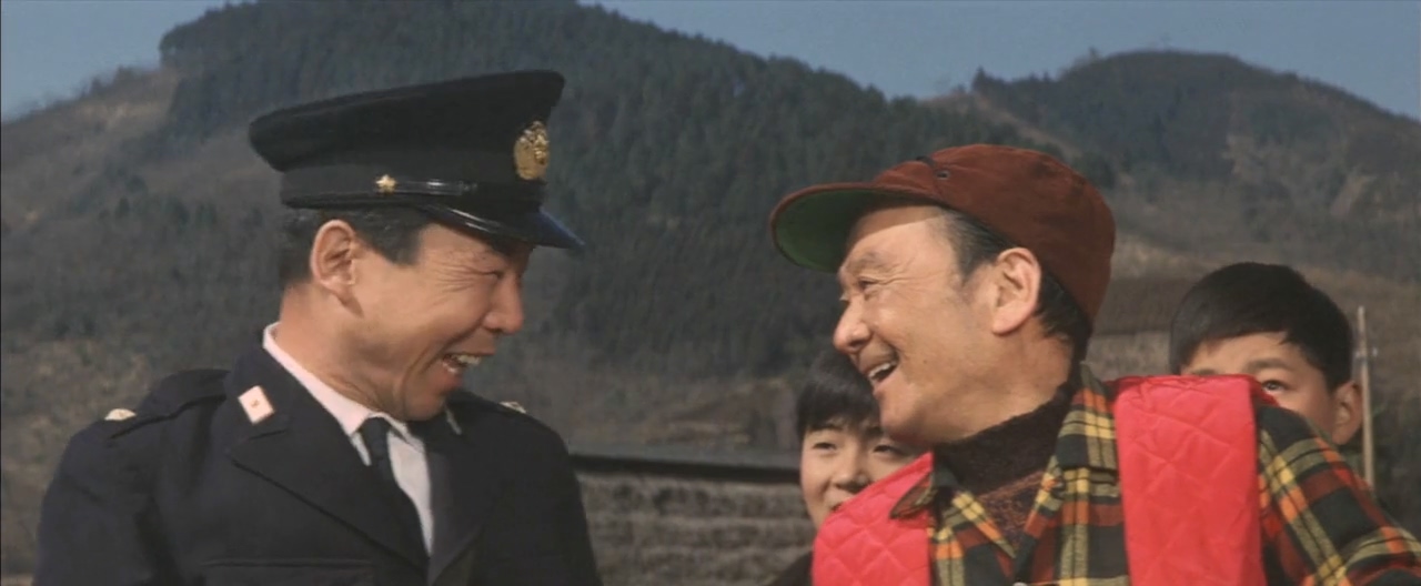 Yutaka Sada and Ikio Sawamura in Kaijû sôshingeki (1968)