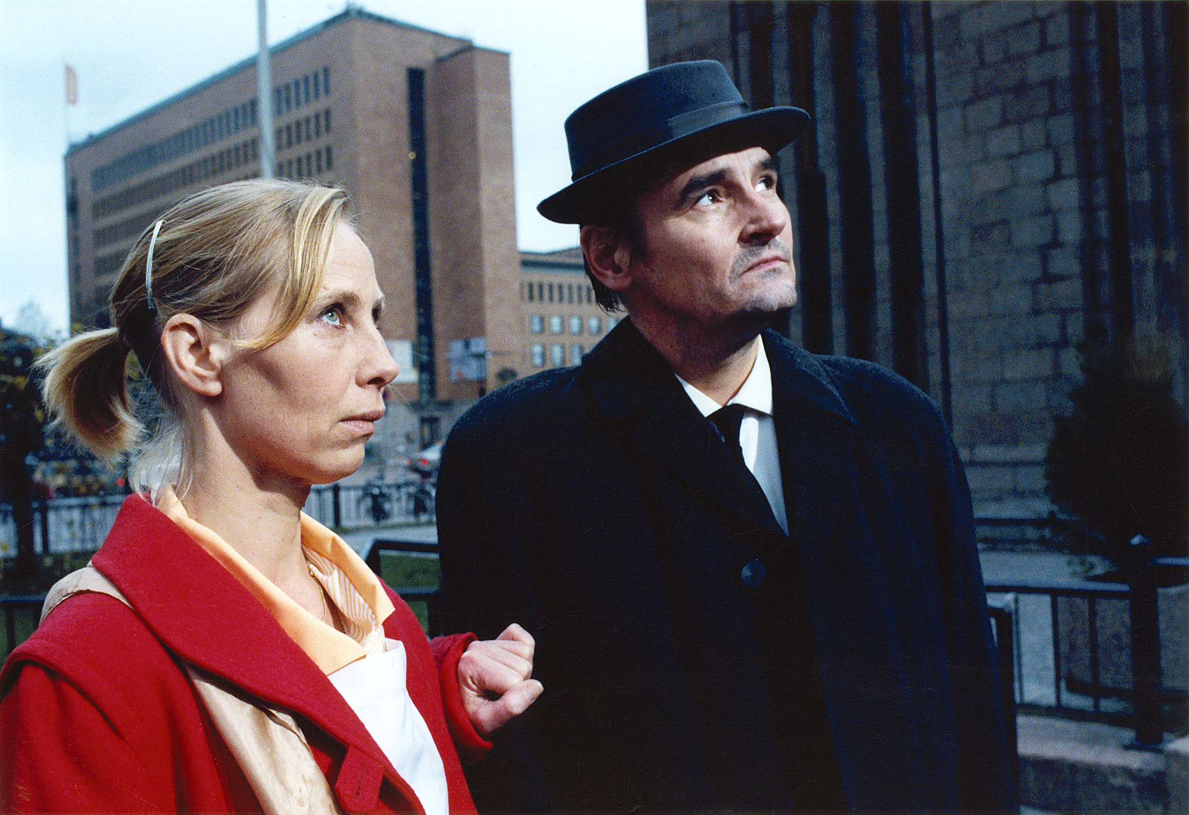 Kati Outinen and Markku Peltola in Ten Minutes Older: The Trumpet (2002)