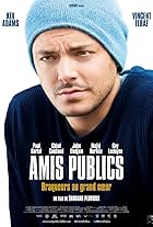 Kev Adams in Amis publics (2016)