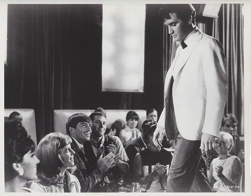 Elvis Presley in Double Trouble (1967)