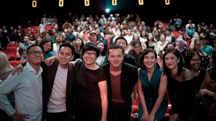 Dian Sastrowardoyo, Nicholas Saputra, Edwin, Meiske Taurisia, Hannah Al Rashid, and Muhammad Zaidy at an event for Aruna Và Khẩu Vị Yêu Thích (2018)