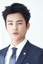 Seo In-guk in Shopingwang Looi (2016)