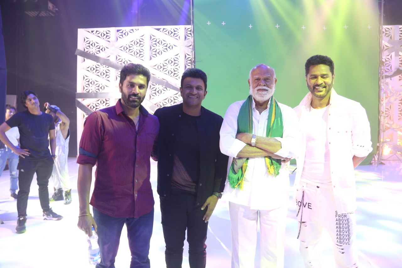 Prabhu Deva, Nagendra Prasad, and Puneeth Rajkumar in Lucky Man (2022)