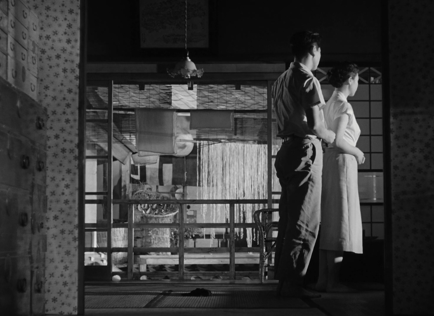 Chikage Awashima and Ryô Ikebe in Sôshun (1956)