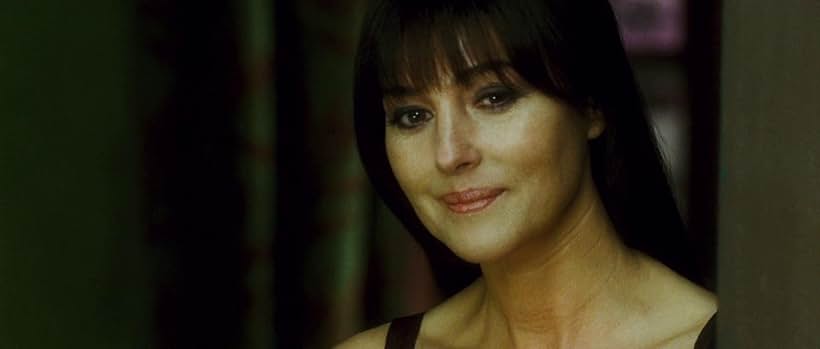 Monica Bellucci in Nhiệm Vụ Bất Đắc Dĩ (2007)