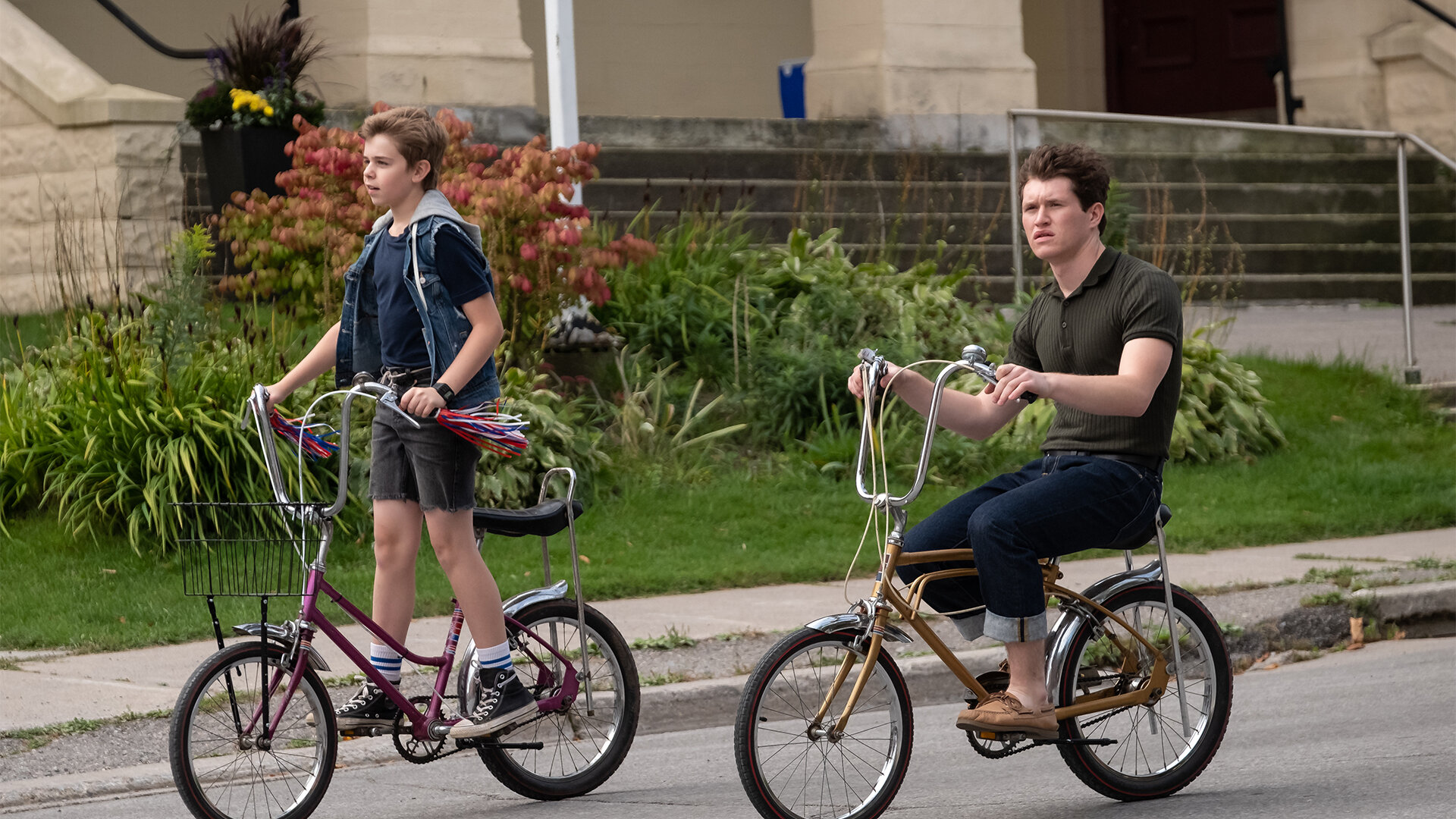 Alexander Elliot and Rohan Campbell in The Hardy Boys (2020)