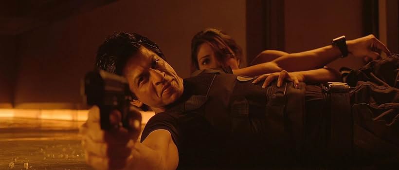 Shah Rukh Khan and Priyanka Chopra Jonas in Truy Sát Ông Trùm 2 (2011)