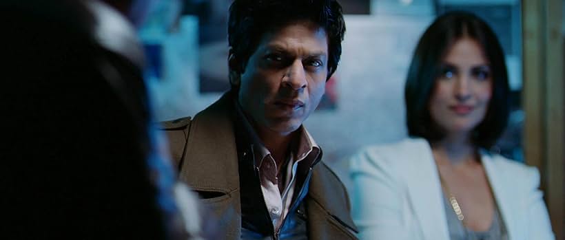 Shah Rukh Khan, Lara Dutta, and Boman Irani in Truy Sát Ông Trùm 2 (2011)