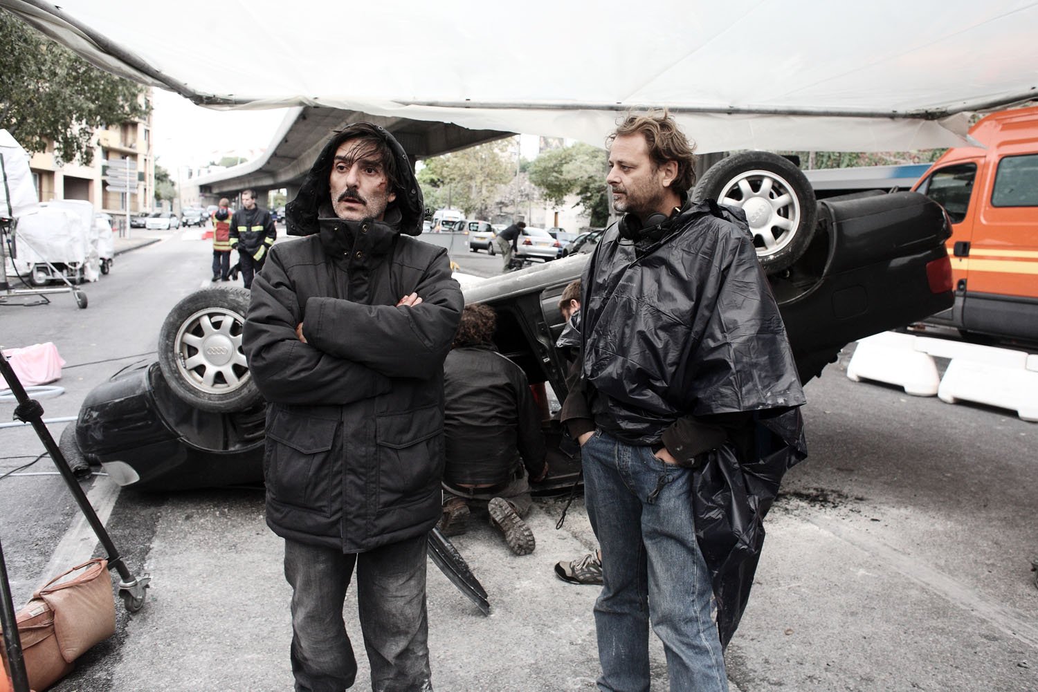 Yvan Attal and Christophe Ruggia in Dans la tourmente (2011)