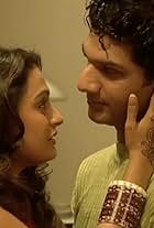 Ali Hassan and Tina Parekh in Kahaani Ghar Ghar Kii (2000)