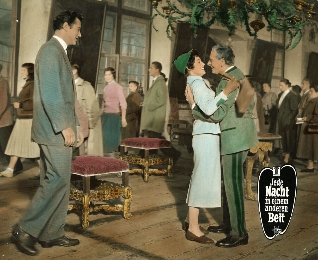 Elma Karlowa, Gerhard Riedmann, and Johannes Riemann in Jede Nacht in einem anderen Bett (1957)