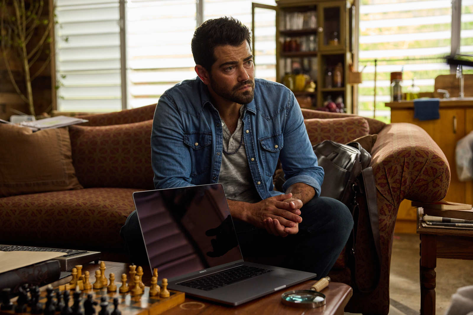 Jesse Metcalfe in Fortress (2021)