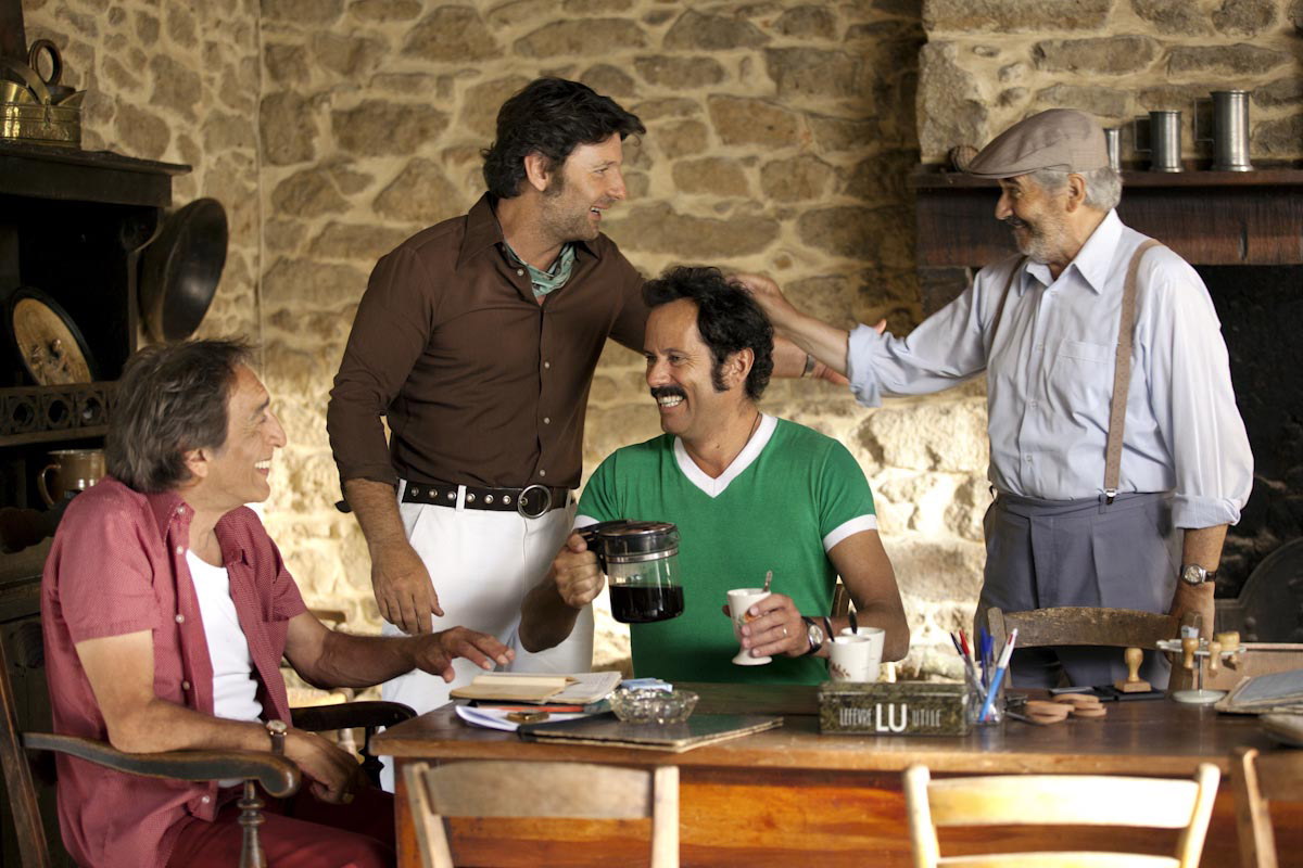 Gérard Darmon, Alain Doutey, Philippe Lellouche, and Christian Vadim in Nos plus belles vacances (2012)