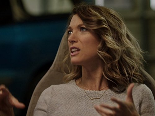 Natalie Zea in The Detour (2016)