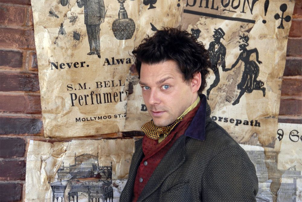 Richard Coyle in Going Postal (2010)