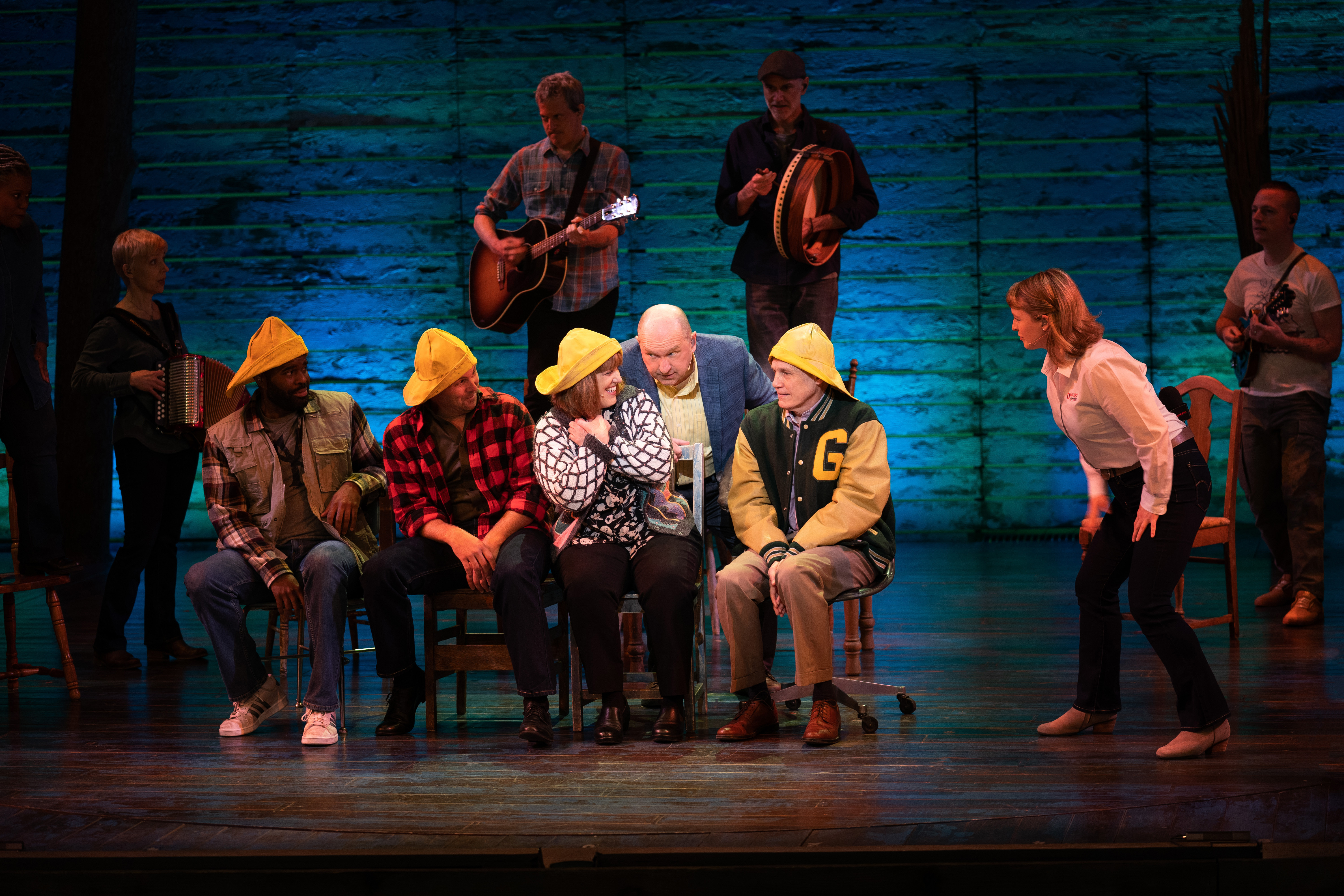 Joel Hatch, Jim Walton, Tony LePage, De'Lon Grant, Emily Walton, and Sharon Wheatley in Come from Away (2021)